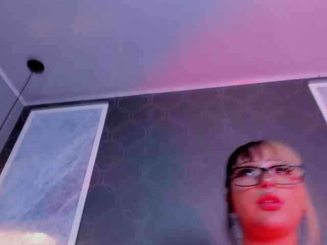 Janette-Jones webcam