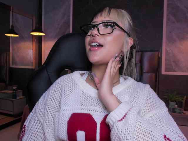 Janette-Jones webcam