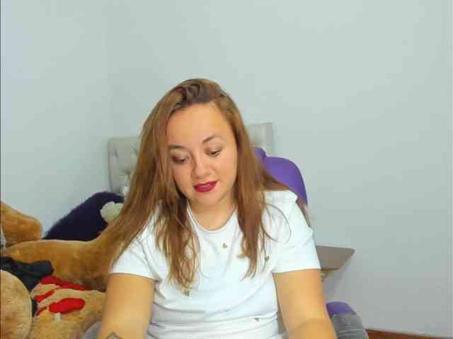 MissCrystal1 webcam