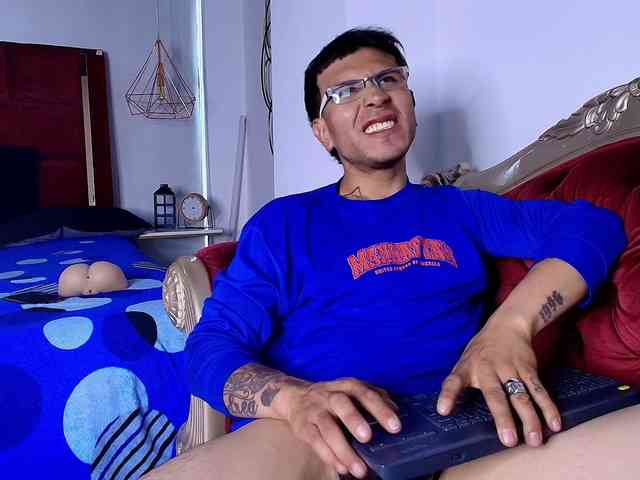 ThonixxxMr ThonixxxMr