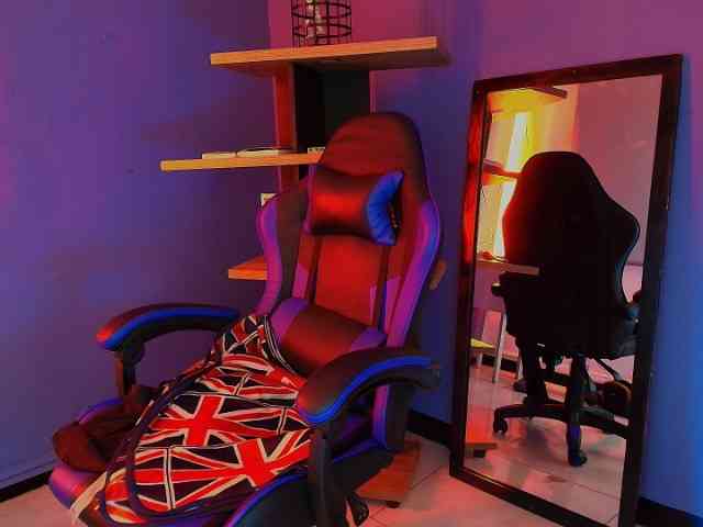 ThonixxxMr ThonixxxMr