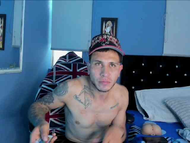 ThonixxxMr ThonixxxMr