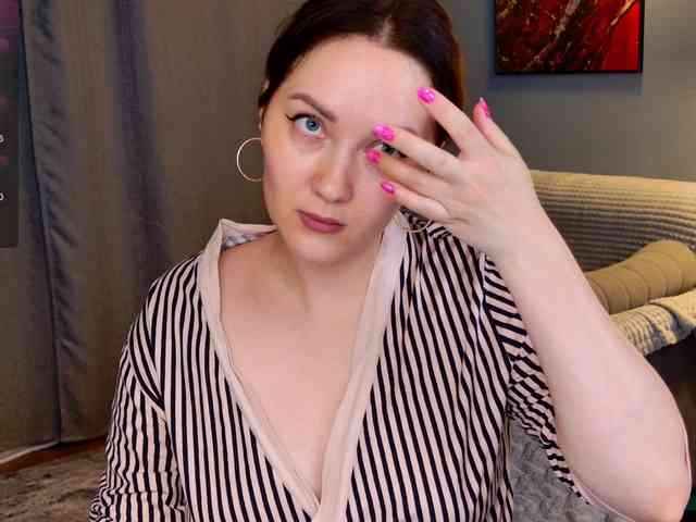 PomeloLove webcam