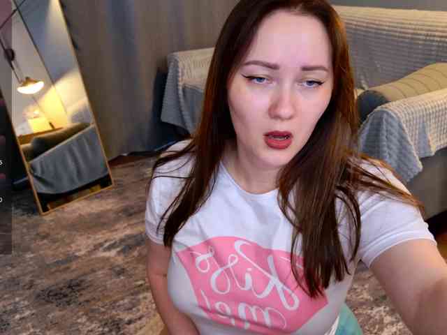 PomeloLove webcam