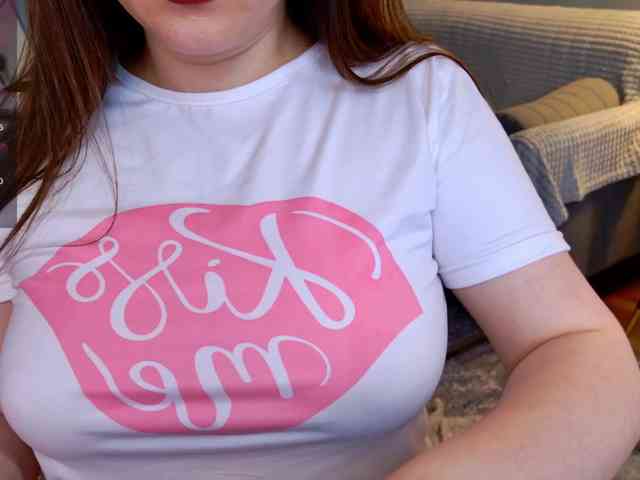 PomeloLove webcam