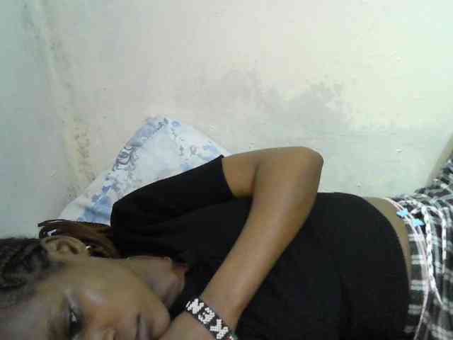 prettydoll2 webcam
