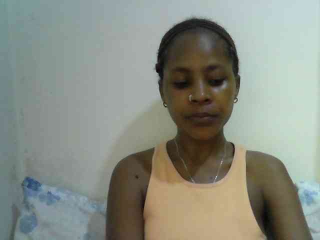 prettydoll2 webcam