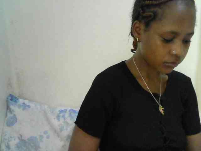prettydoll2 webcam