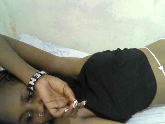 prettydoll2 webcam