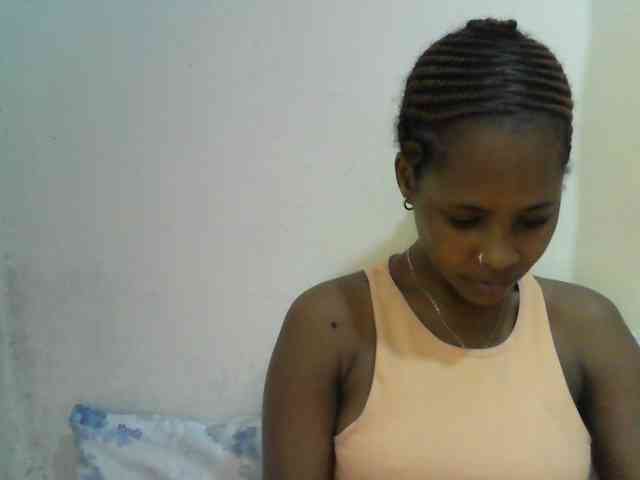 prettydoll2 webcam