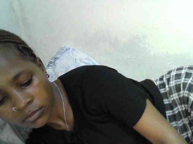 prettydoll2 webcam