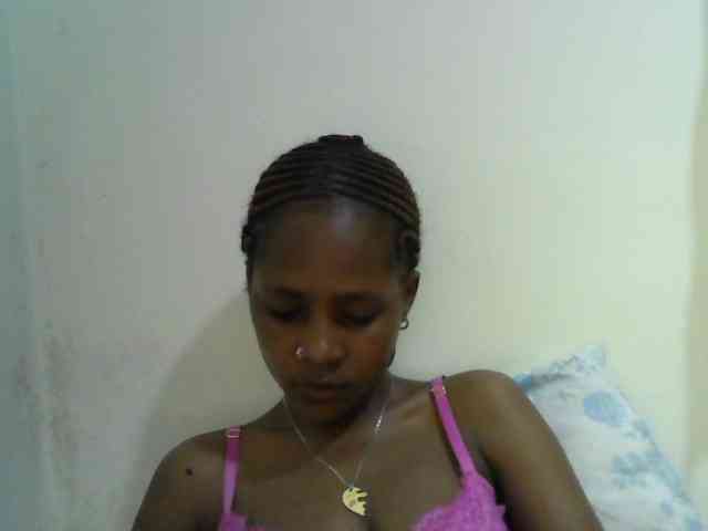 prettydoll2 webcam