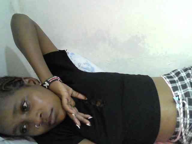 prettydoll2 webcam