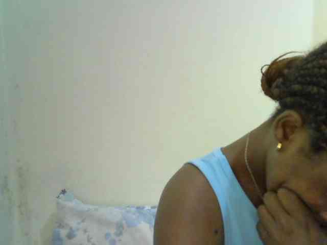 prettydoll2 webcam