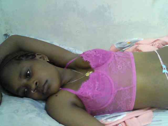 prettydoll2 webcam