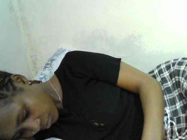 prettydoll2 webcam