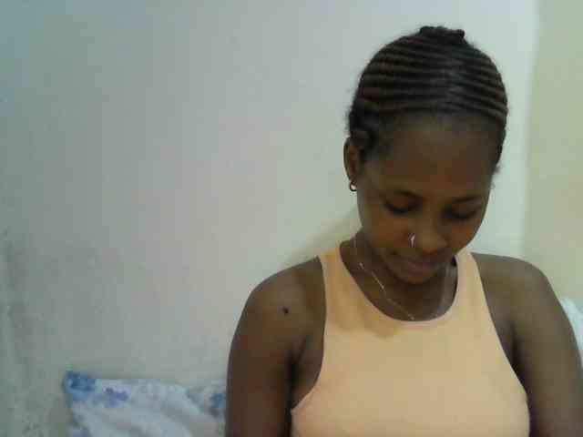 prettydoll2 webcam