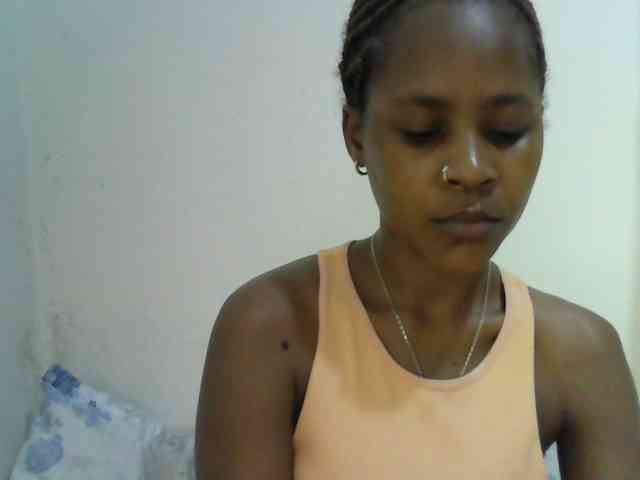 prettydoll2 webcam
