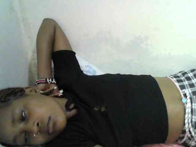 prettydoll2 webcam