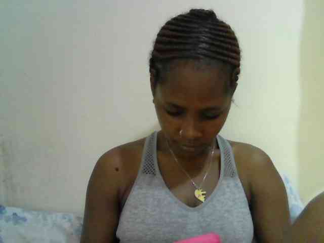 prettydoll2 webcam