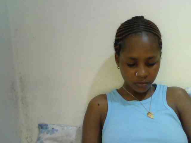 prettydoll2 webcam