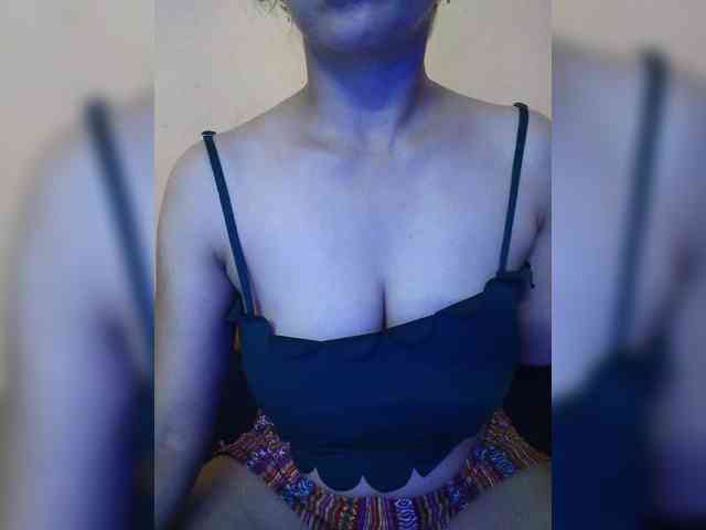 ms-anika webcam