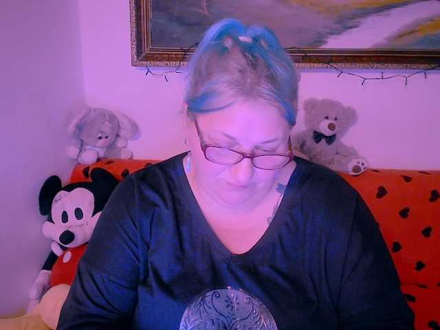 MarryBigBoobs1 webcam