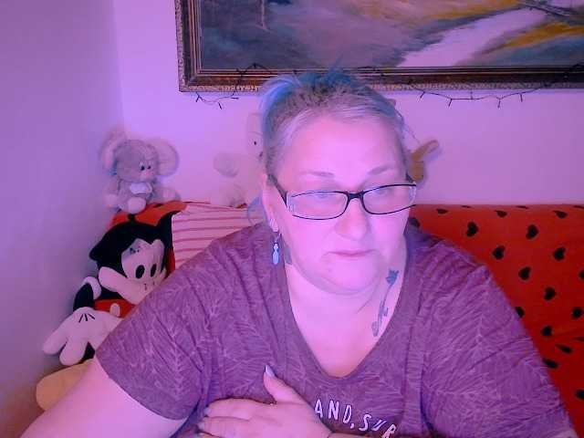 MarryBigBoobs1 webcam