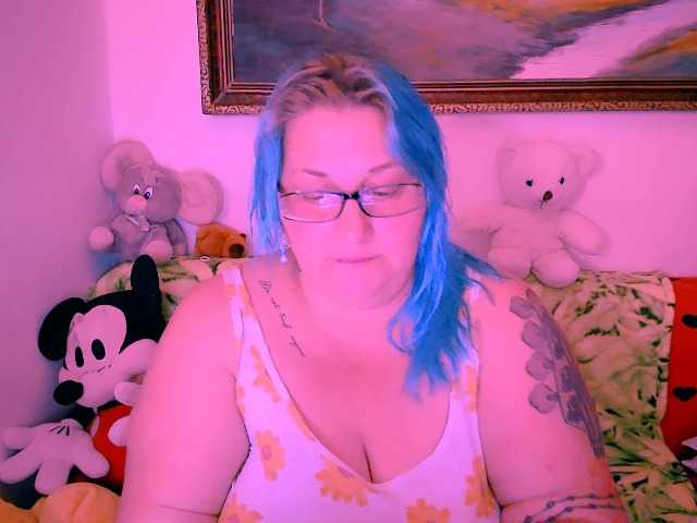 Preview of marrybigboobs1