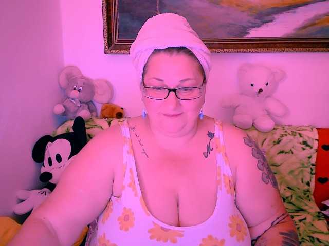 Preview of marrybigboobs1