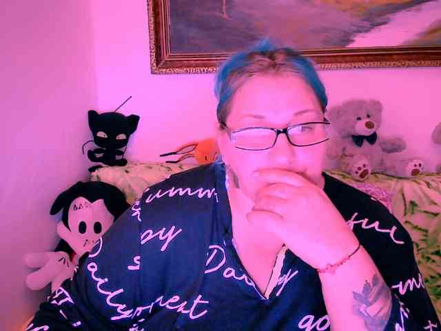 MarryBigBoobs1 webcam
