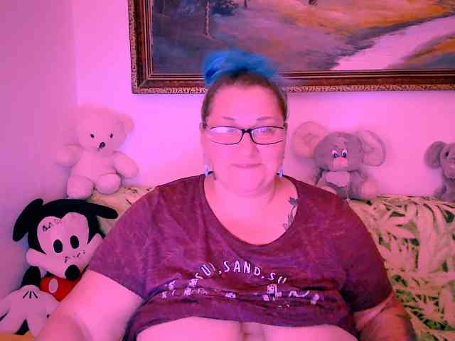 MarryBigBoobs1 webcam