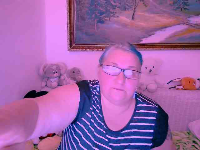 MarryBigBoobs1 webcam