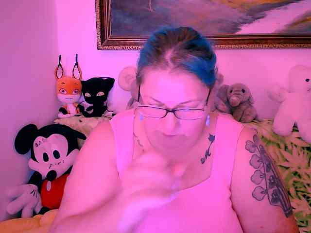 MarryBigBoobs1 webcam