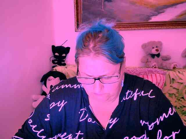 MarryBigBoobs1 webcam