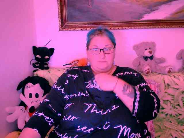 MarryBigBoobs1 webcam