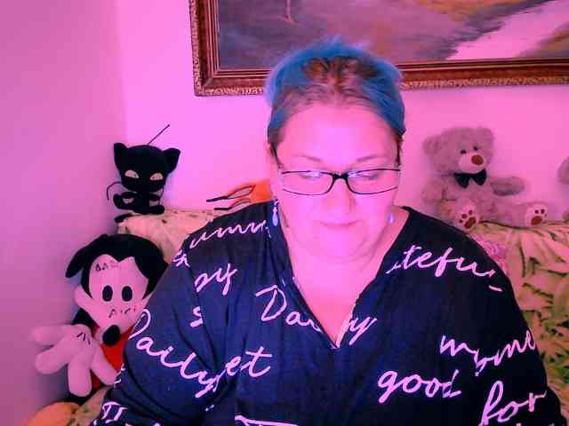 MarryBigBoobs1 webcam