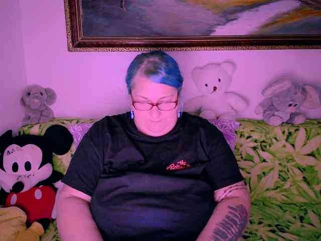 MarryBigBoobs1 webcam