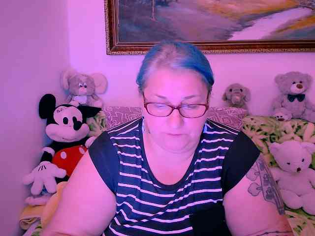 MarryBigBoobs1 webcam