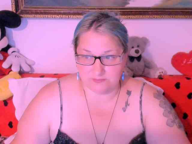 Marryaxx webcam