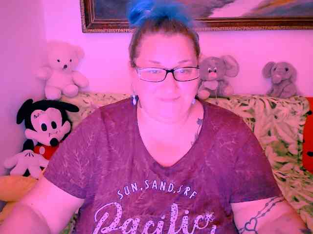 MarryBigBoobs1 webcam