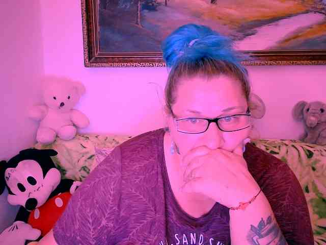 MarryBigBoobs1 webcam