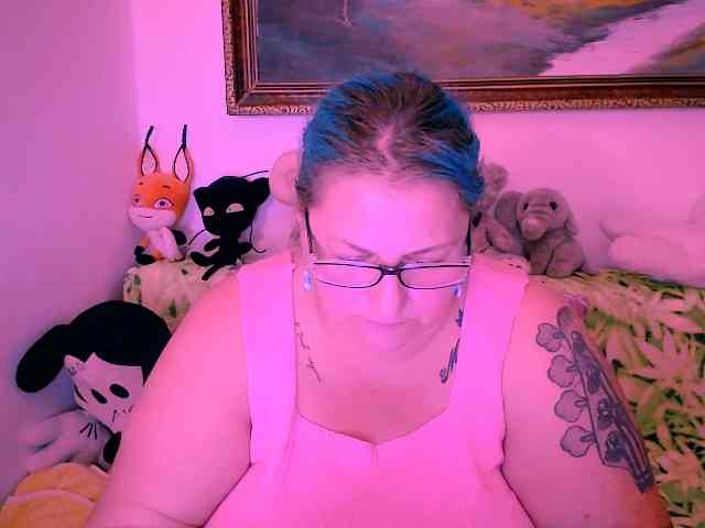 MarryBigBoobs1 webcam