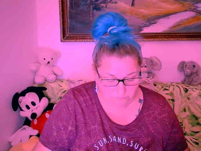 MarryBigBoobs1 webcam