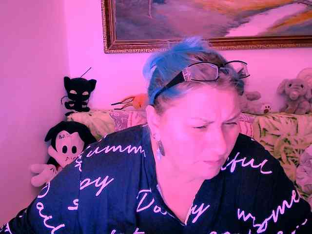 MarryBigBoobs1 webcam