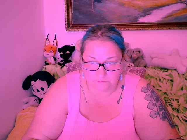 MarryBigBoobs1 webcam