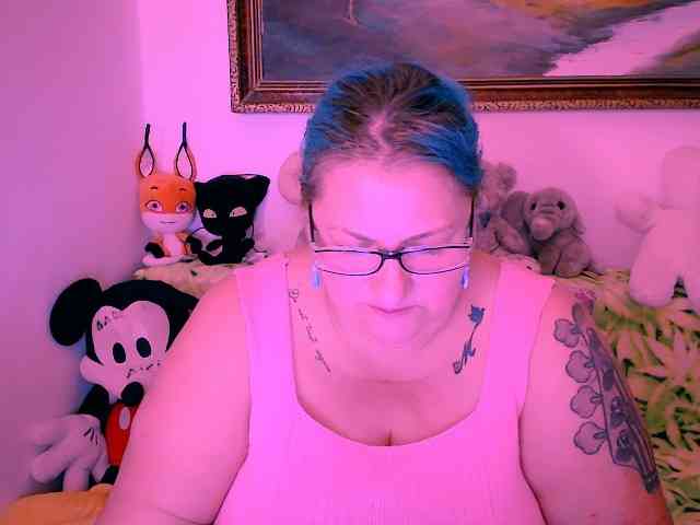 MarryBigBoobs1 webcam