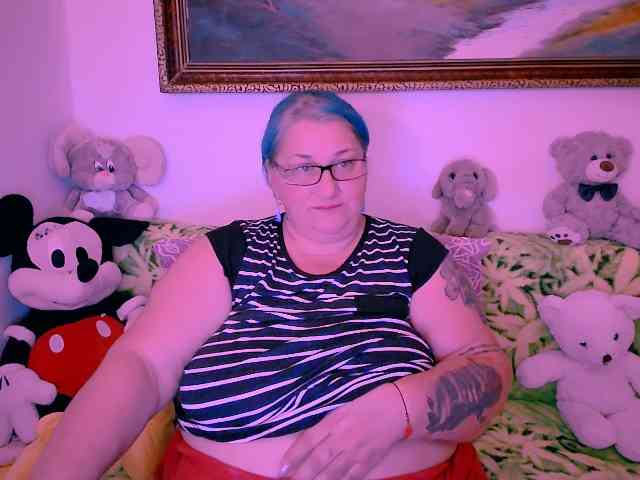 MarryBigBoobs1 webcam