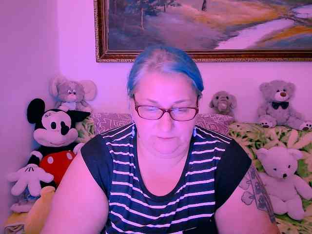 MarryBigBoobs1 webcam