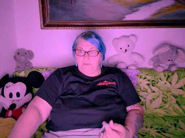 MarryBigBoobs1 webcam